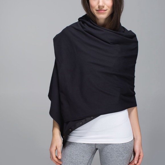 Lululemon Lab circle scarf - Picture 8 of 8